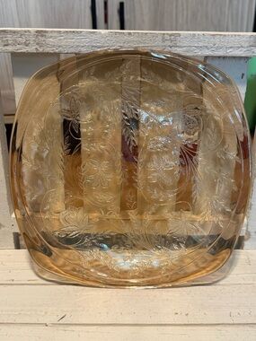 Vintage Jeannette Floragold Louisa Marigold Iridescent Square Dinner Plate